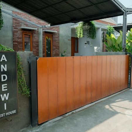 Andewi Guest House Denpasar RedPartner Sanur  Bagian luar foto